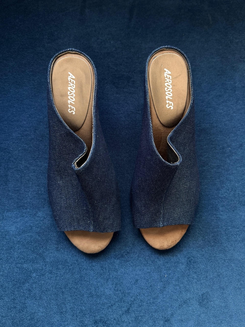 Aerosoles Brochure Denim Chambray Peep Toe Wedge Heel Shoes Sandals Size 8